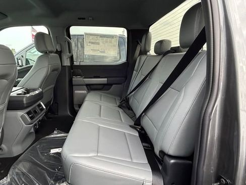 New 2025 Ford F150 Lightning Flash AWD/4WD image 14