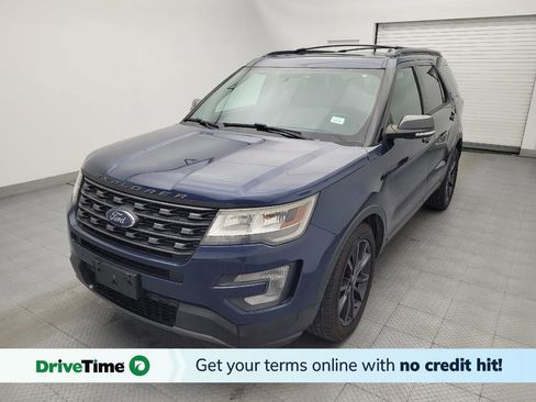 Used 2017 Ford Explorer XLT w/ Equipment Group 202A FWD image 1