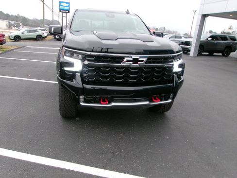 New 2026 Chevrolet Silverado 1500 ZR2 image 10