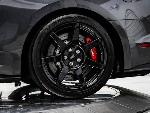 Used 2016 Ford Mustang Shelby GT350R w/ GT350R Equipment Group 920A image 91