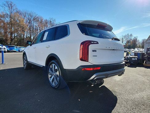 Used 2022 Kia Telluride S image 3