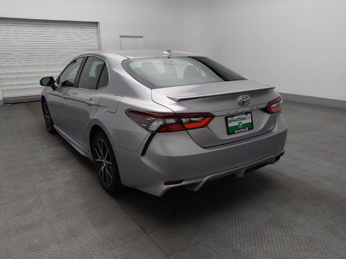 Used 2021 Toyota Camry SE image 5