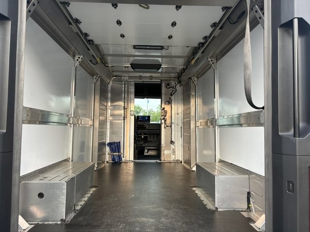 Used 2024 Chevrolet Brightdrop 600 w/ Commercial Equipment Package AWD/4WD image 17