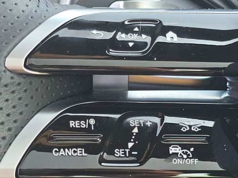 Certified 2026 Mercedes-Benz GLB 35 AMG 4MATIC image 35