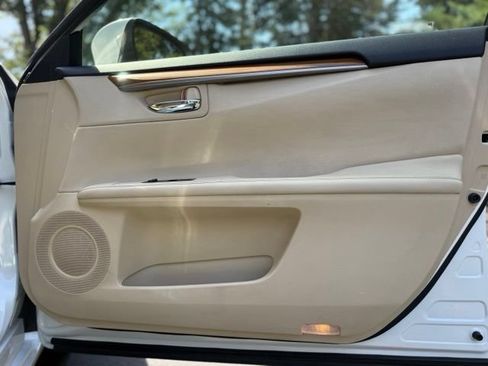 Used 2013 Lexus ES 300h w/ Luxury Pkg FWD image 17