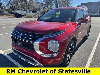 Used 2024 Mitsubishi Outlander SE