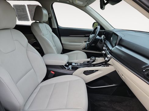 Used 2024 Kia Telluride S w/ S Sunroof Package image 15