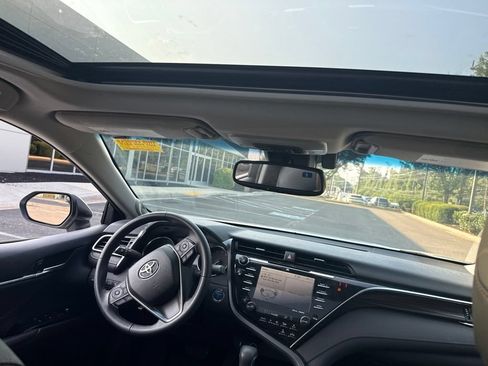 Used 2018 Toyota Camry XLE w/ Audio Package FWD image 5