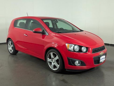 Used 2016 Chevrolet Sonic LTZ FWD image 2