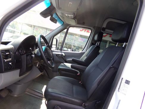 Used 2014 Mercedes-Benz Sprinter 2500 image 14