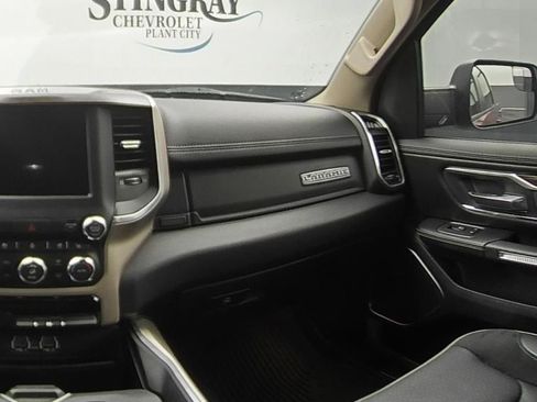 Used 2019 RAM 1500 Laramie AWD/4WD image 15