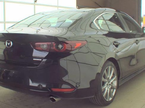 Used 2025 MAZDA MAZDA3 s FWD image 3