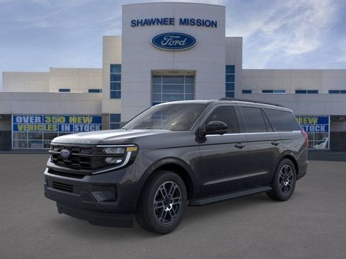 New 2025 Ford Expedition Active AWD/4WD image 1