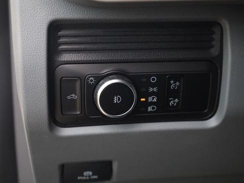 Certified 2026 Ford F250 XLT AWD/4WD image 11