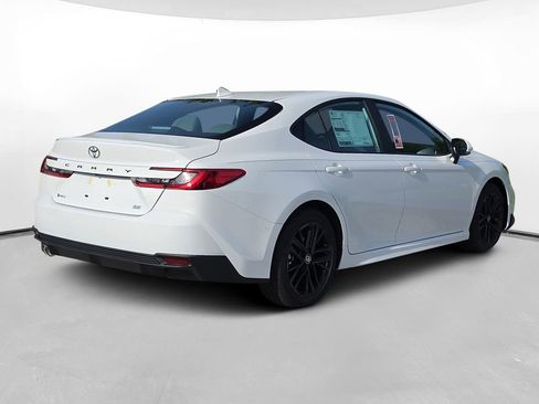 New 2026 Toyota Camry SE FWD image 4
