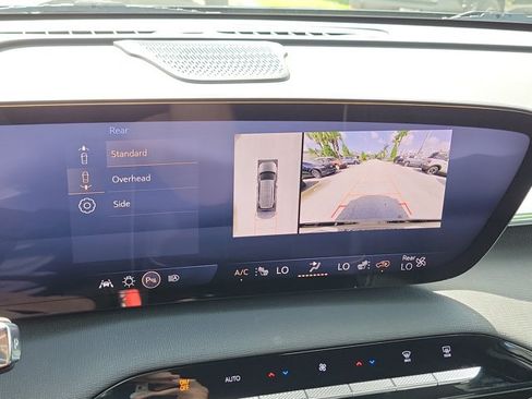 Used 2025 Buick Enclave Preferred FWD image 29