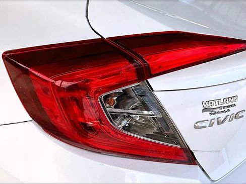 Used 2018 Honda Civic EX image 20
