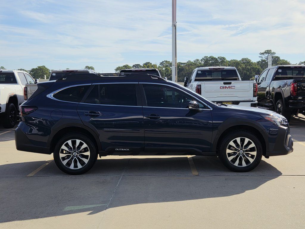 Used 2024 Subaru Outback Limited AWD/4WD image 4