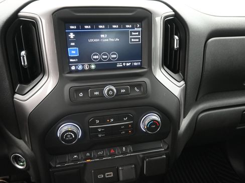 Used 2023 Chevrolet Silverado 1500 Custom image 15