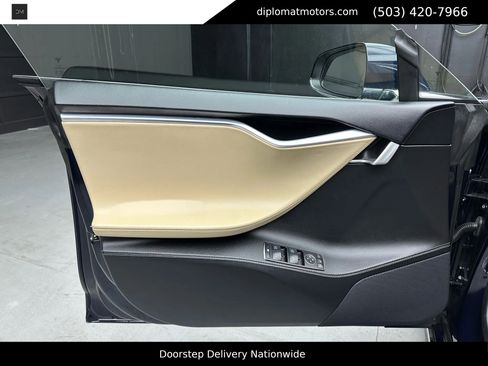 Used 2015 Tesla Model S 85 image 25