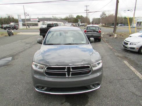 Used 2019 Dodge Durango SXT w/ 3rd Row Seating Group image 3