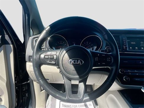 Used 2021 Kia Sedona EX image 11