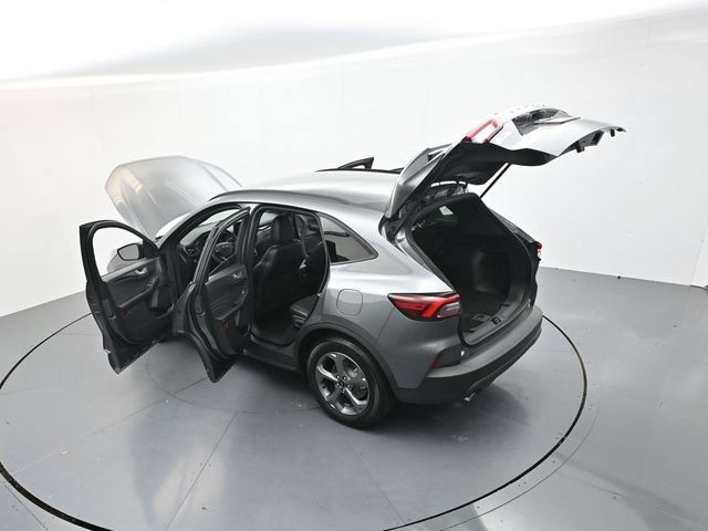 Used 2025 Ford Escape ST-Line FWD image 58