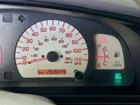 Used 2002 Toyota Tacoma PreRunner image 15