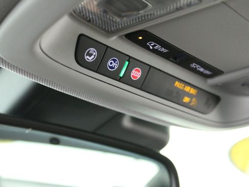 Used 2023 Chevrolet Malibu LT w/ LPO, Floor Liner Package FWD image 23