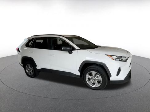 Used 2025 Toyota RAV4 LE image 2