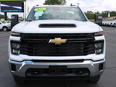 Used 2024 Chevrolet Silverado 3500 W/T w/ Snow Plow Prep Package image 12