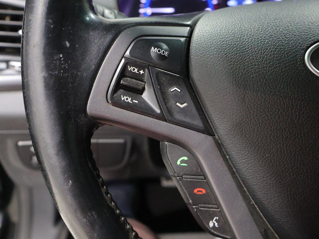Used 2014 Hyundai Veloster Turbo FWD image 30