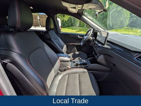 Used 2024 Ford Escape ST-Line w/ Tech Pack #1 AWD/4WD image 12