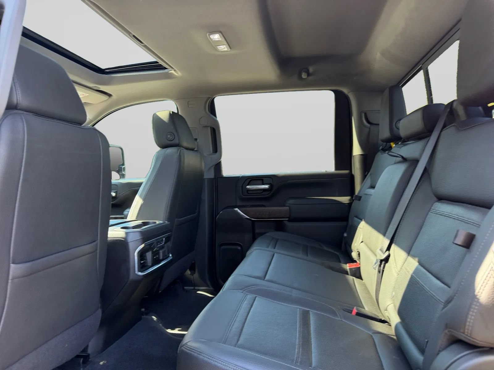 Used 2020 GMC Sierra 2500 Denali w/ Denali Ultimate Package AWD/4WD image 26