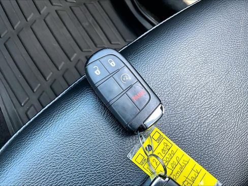 Used 2020 Jeep Compass Latitude image 14