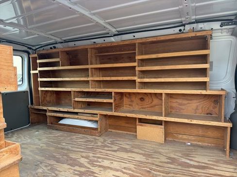 Used 2014 Ford E-250 and Econoline 250 w/ Power Group image 21