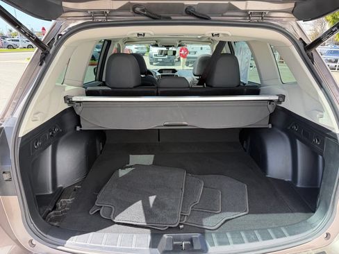 Used 2023 Subaru Forester Premium AWD/4WD image 30