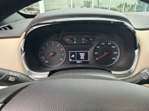 Used 2023 Chevrolet Traverse LS w/ Safety Package AWD/4WD image 9
