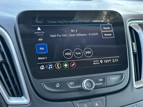 Used 2025 Chevrolet Malibu LT FWD image 18