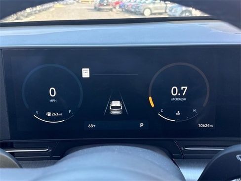 Used 2024 Hyundai Kona Limited image 21