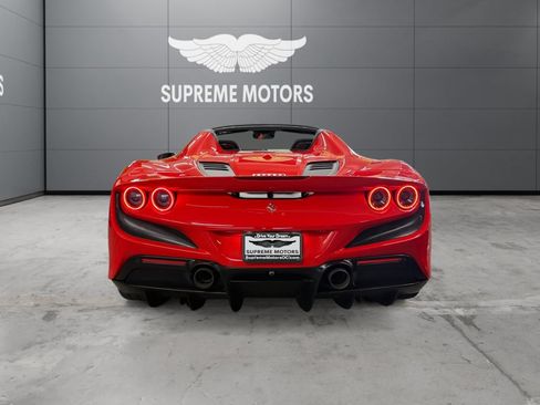 Used 2021 Ferrari F8 Tributo RWD image 4