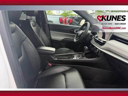 Used 2025 Jeep Compass Limited AWD/4WD image 40
