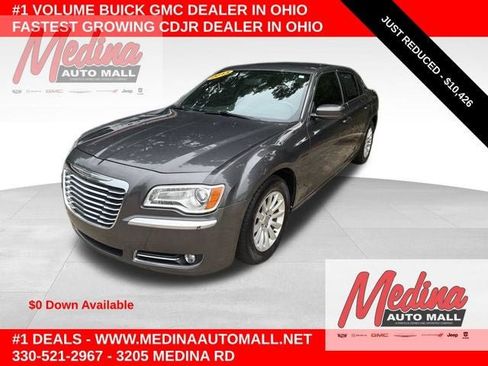 Used 2013 Chrysler 300 w/ Driver Convenience Group RWD image 1