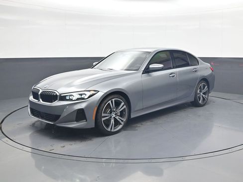 Used 2023 BMW 330i xDrive Sedan w/ Premium Package image 2