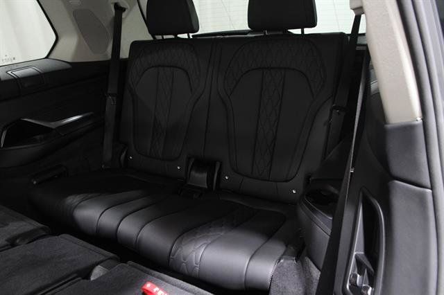 Used 2026 BMW X7 xDrive40i AWD/4WD image 20