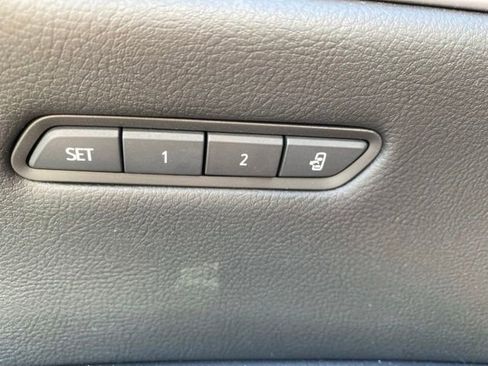 Used 2025 Cadillac XT5 Premium Luxury w/ Technology Package AWD/4WD image 15