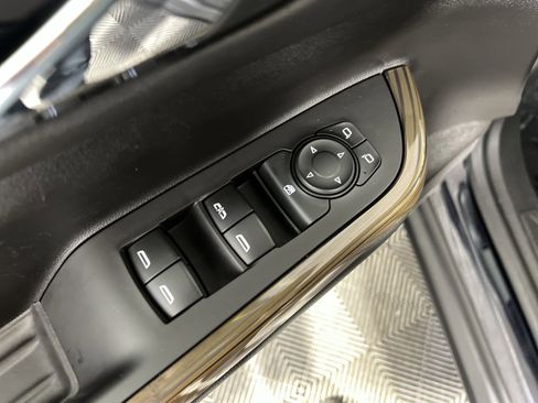 Used 2021 GMC Acadia SLE w/ Driver Convenience Package AWD/4WD image 15