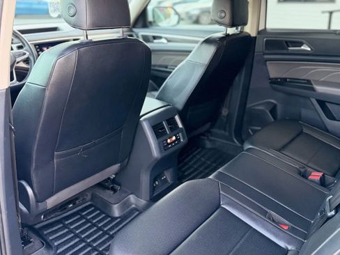 Used 2021 Volkswagen Atlas SE AWD/4WD image 12