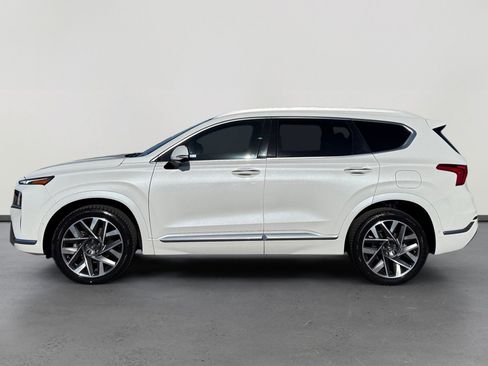 Used 2022 Hyundai Santa Fe Calligraphy FWD image 2