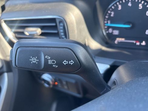 Used 2022 Ford Explorer XLT w/ Equipment Group 202A image 22